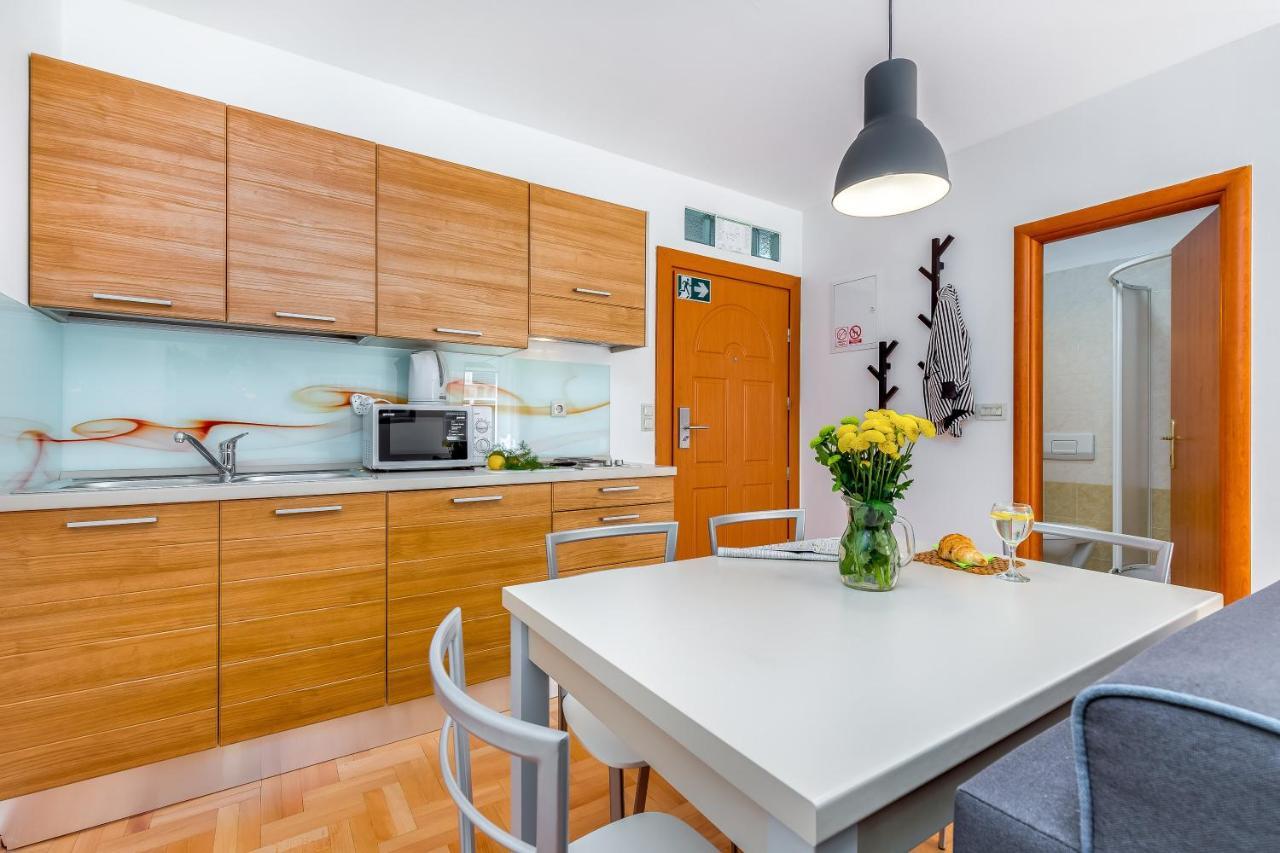Main Street Apartments 2 Rijeka Extérieur photo