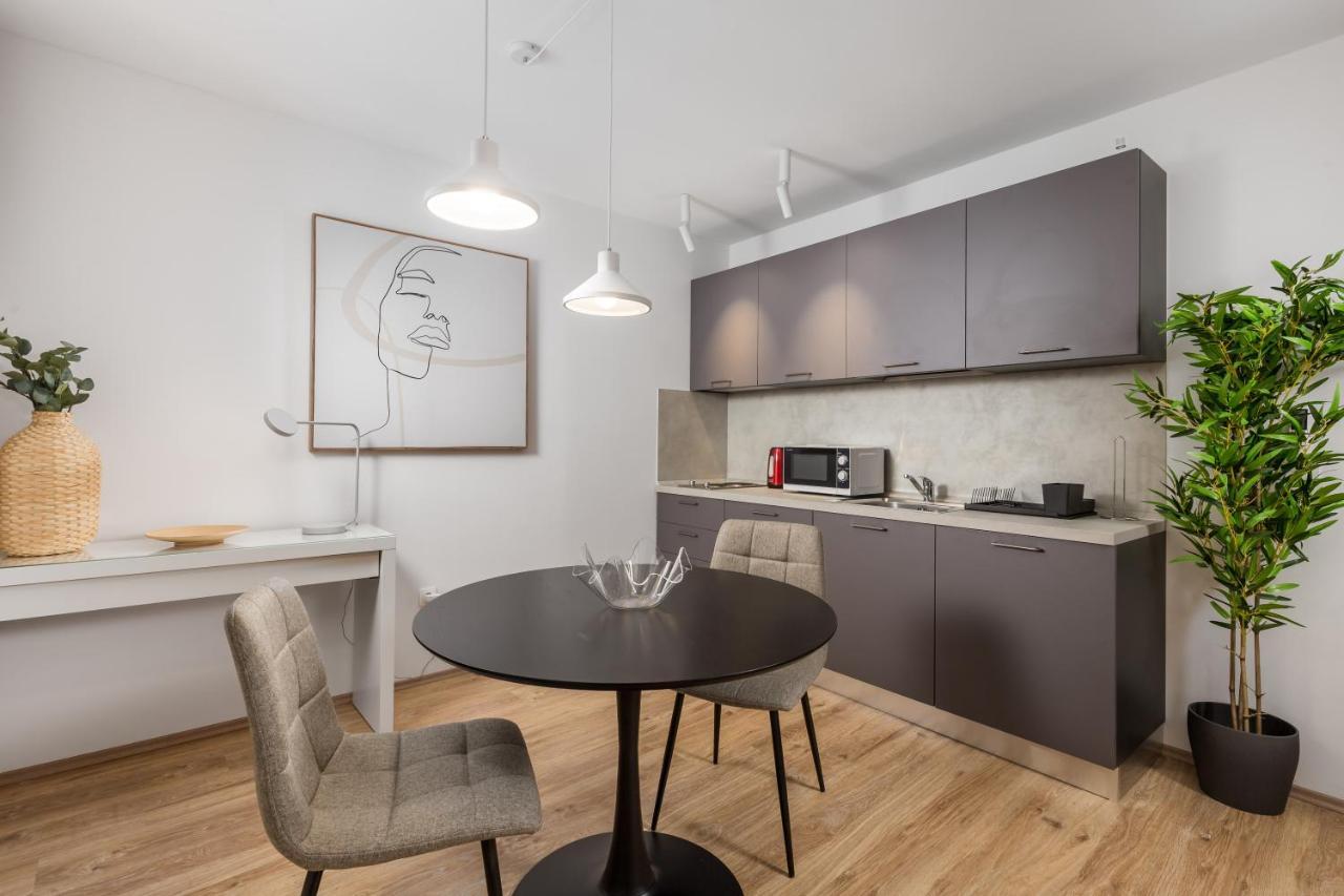 Main Street Apartments 2 Rijeka Extérieur photo